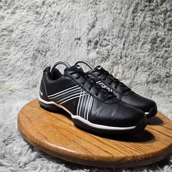 Nike Delight Women Size 9.5 Leather Golf Shoe Soft Spike Black Cleat B418355-010 - Picture 1 of 12